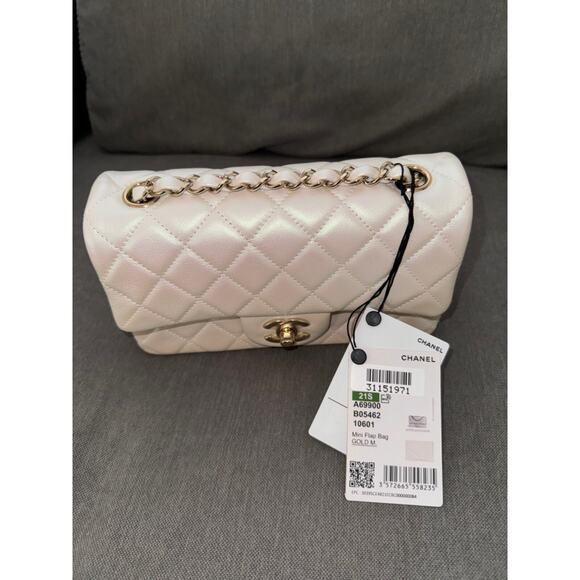 Chanel 21S Iridescent White Mini Flap Rectangle CC Quilted Chain Crossbody Bag - Picture 4 of 16